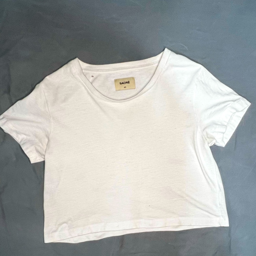 SACRÉ WOMENS T-SHIRT CARINE CROP